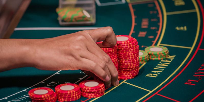 Cách chơi Mega Baccarat và quy định vè rút thêm lá bài